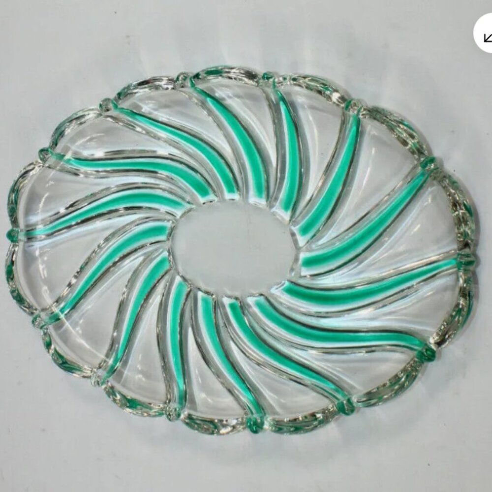 Mikasa Glass Candy Dish Bowl Oval Candy Green Swirl 9 1/4" x 6 1/2"